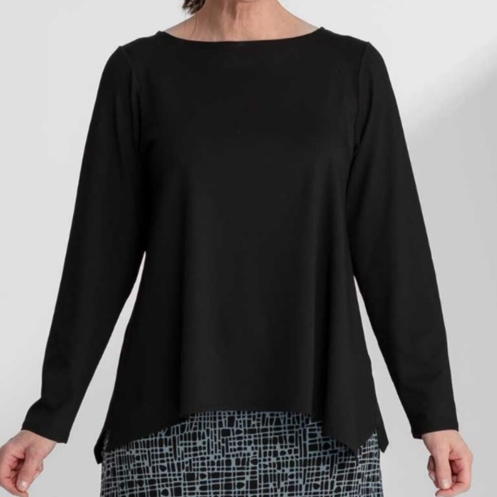 NWT F.H. Clothing Co. Asymmetrical Black Tee Shirt Sweater Size Large
